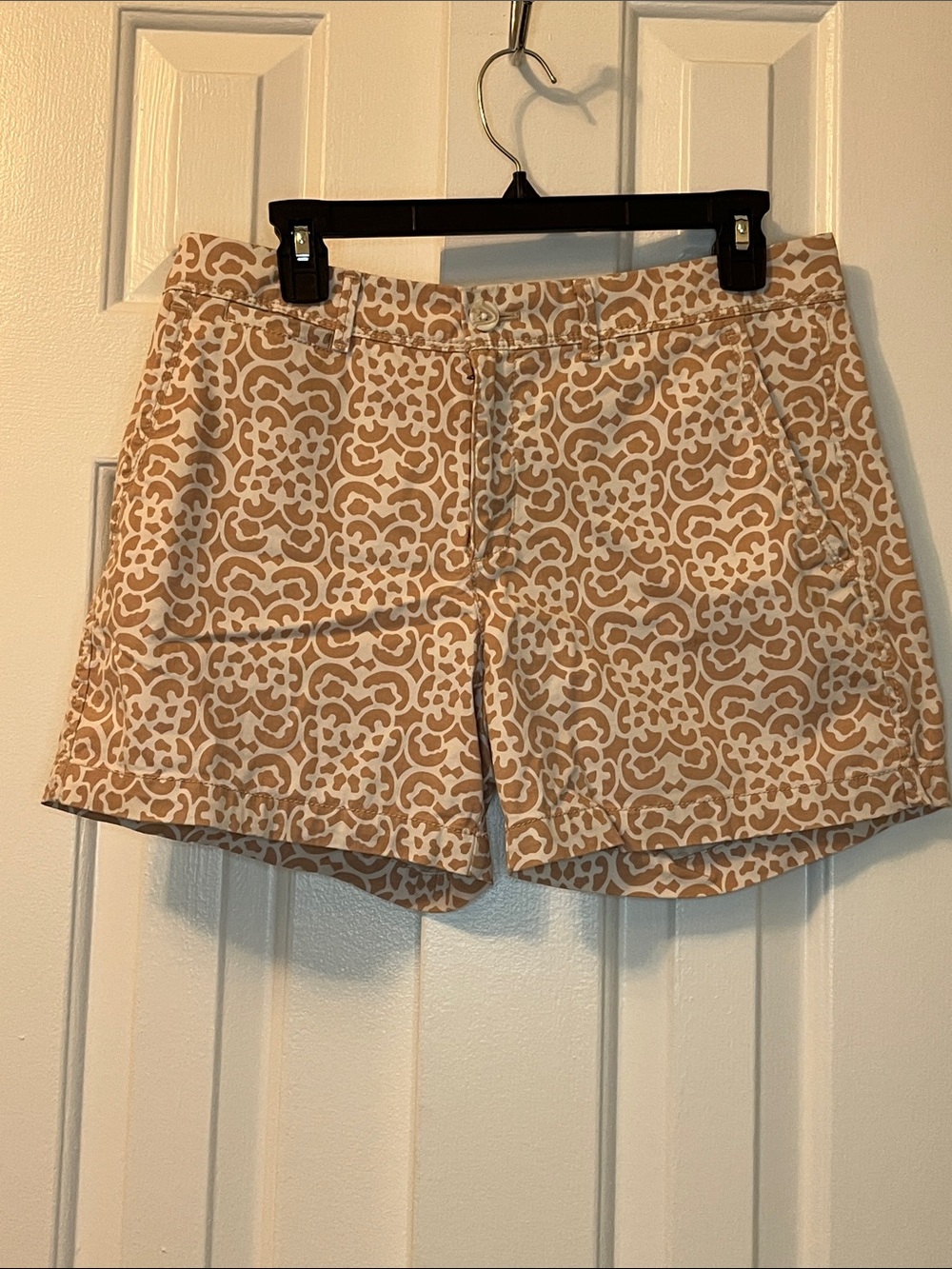 Banana Republic Tan Geometric Shorts‎ Size 4